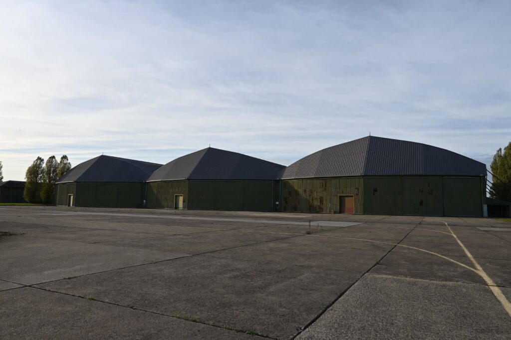 Actifs : Hangar Maintenance Aérodrome de Châteaudun